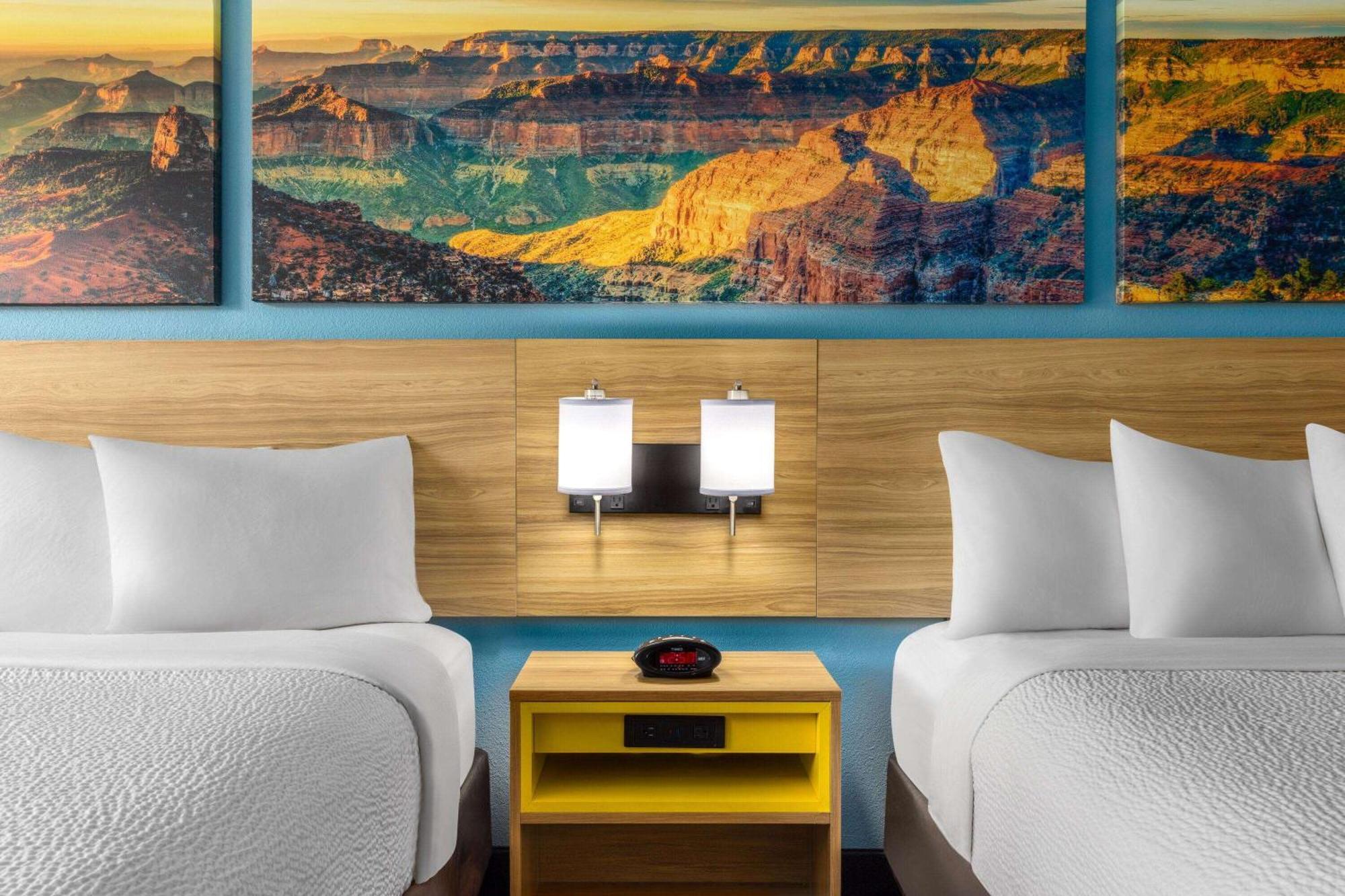 Days By Wyndham Hotel Williams