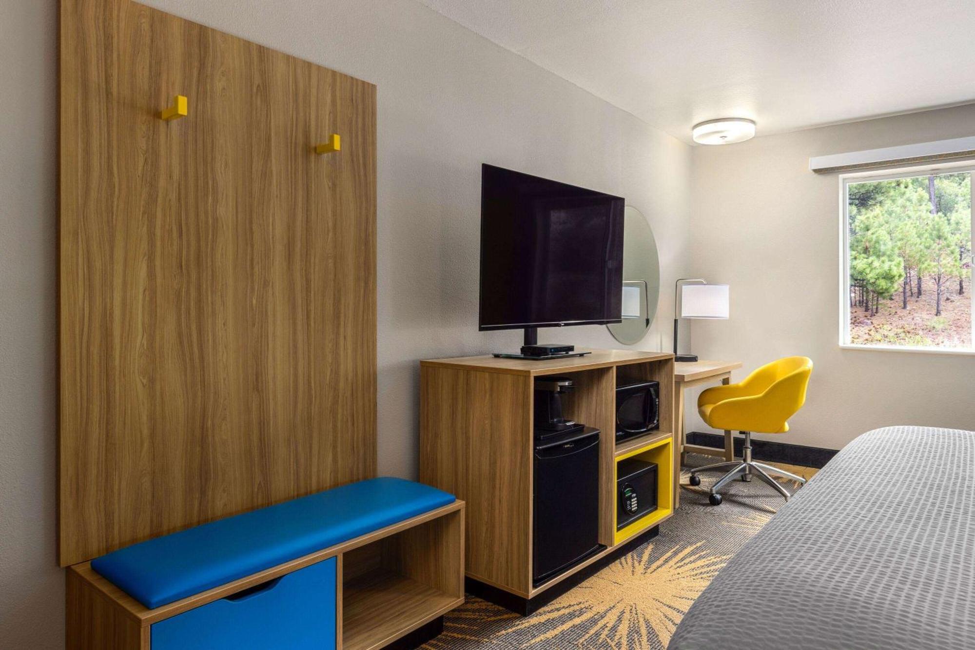 Days By Wyndham Hotel 2*