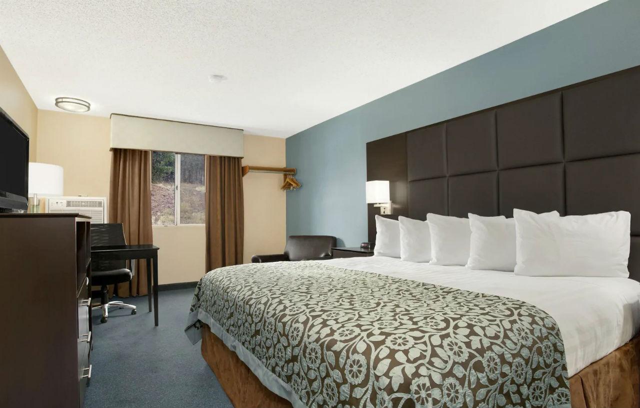 Days By Wyndham Hotel 2*